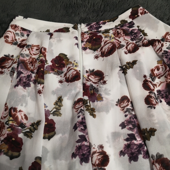 UK2LA Floral High-Low Chiffon Skirt Shorts - Picture 4 of 5